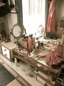 My makeup set up for today.