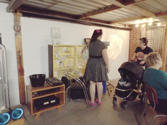 The beautiful Maria Mayhem browsing.